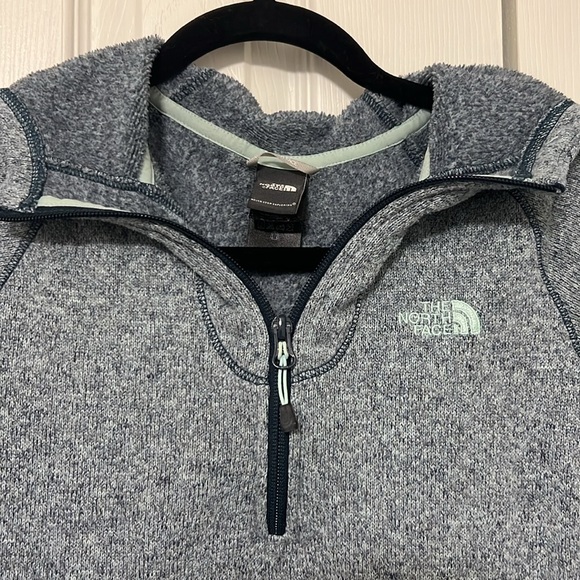 The North Face Hooded Quarter Zip - Gray - Picture 2 of 5